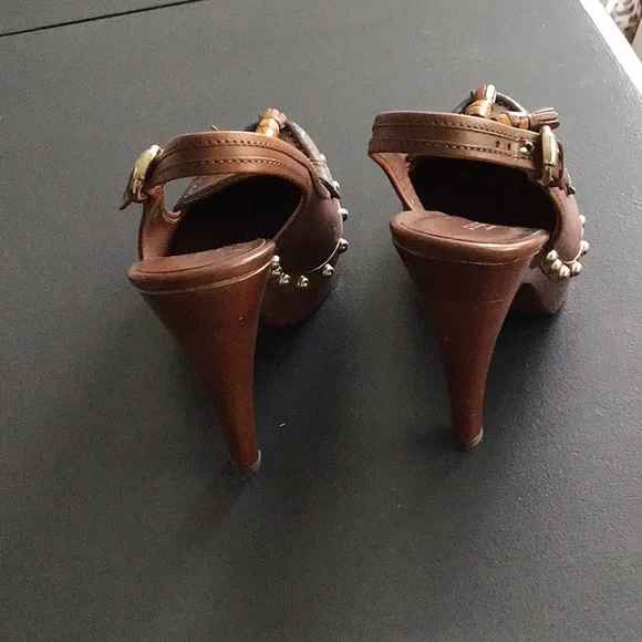 🌼Host Pick🌼Authentic Gucci Slingback Shoes NWT - Picture 2 of 9
